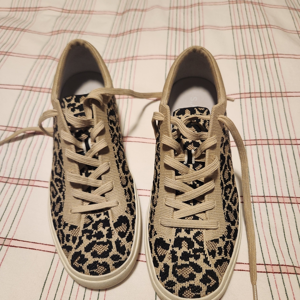 Rothy's The Lace Up Sneaker In Leopard Print